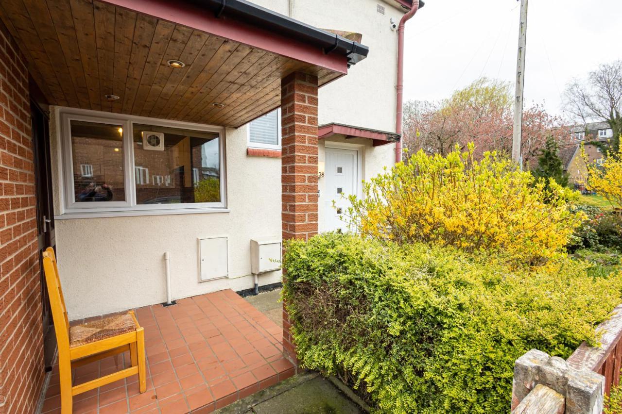 M9 Guest House Manchester Exterior photo